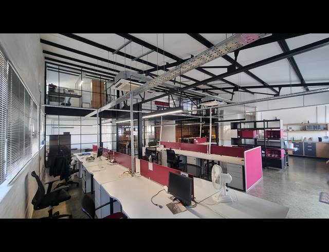 486M² OFFICE FOR SALE IN SALT RIVER